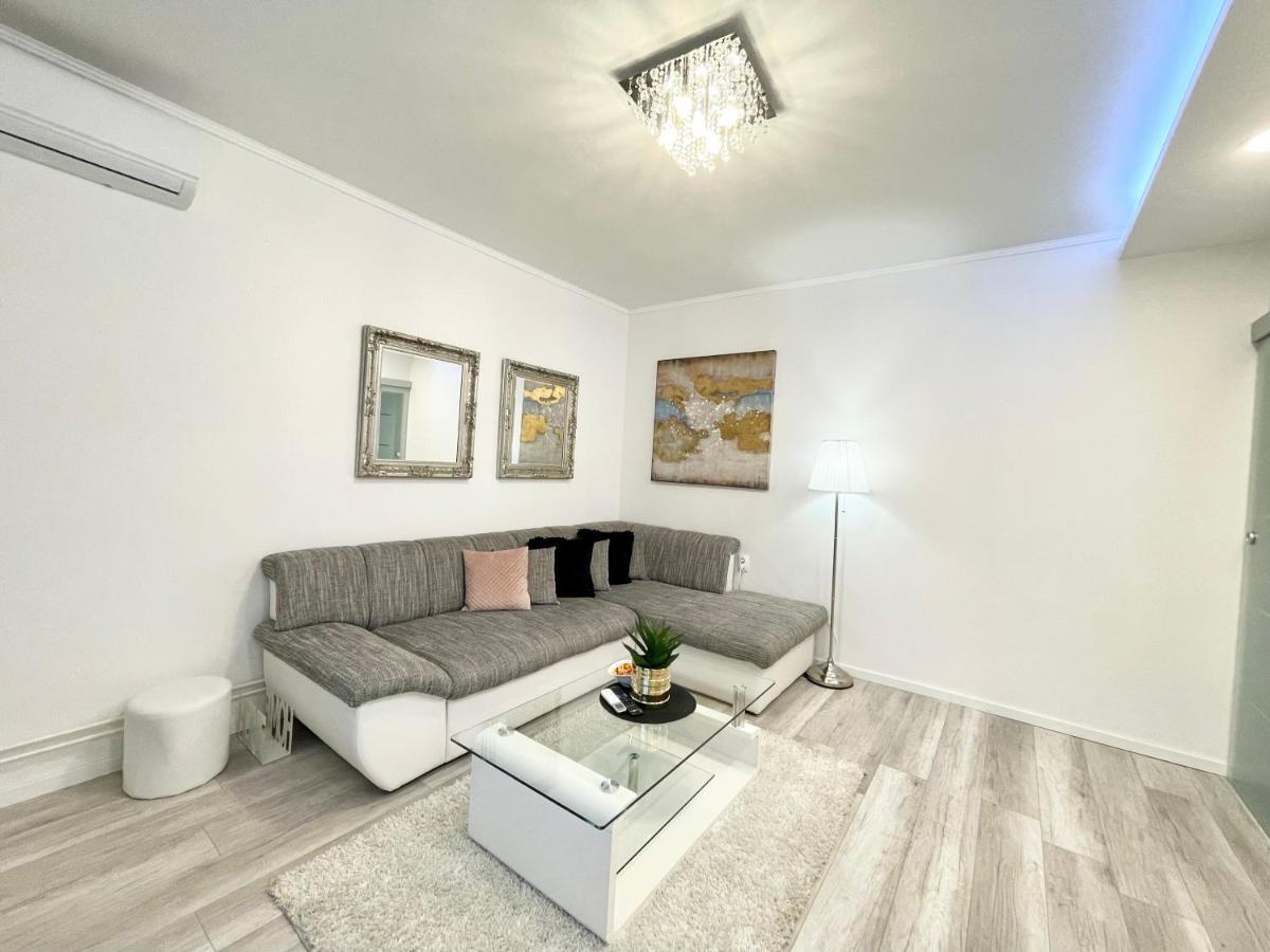 Apartment "Mimoza 1" Self Check-In, Self Check-Out オトチャッツ エクステリア 写真