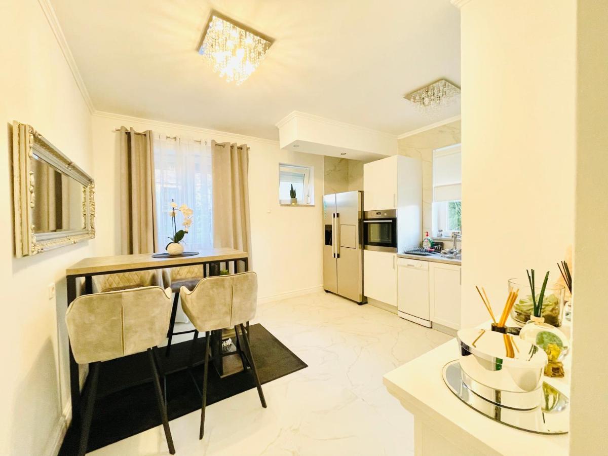 Apartment "Mimoza 1" Self Check-In, Self Check-Out オトチャッツ エクステリア 写真