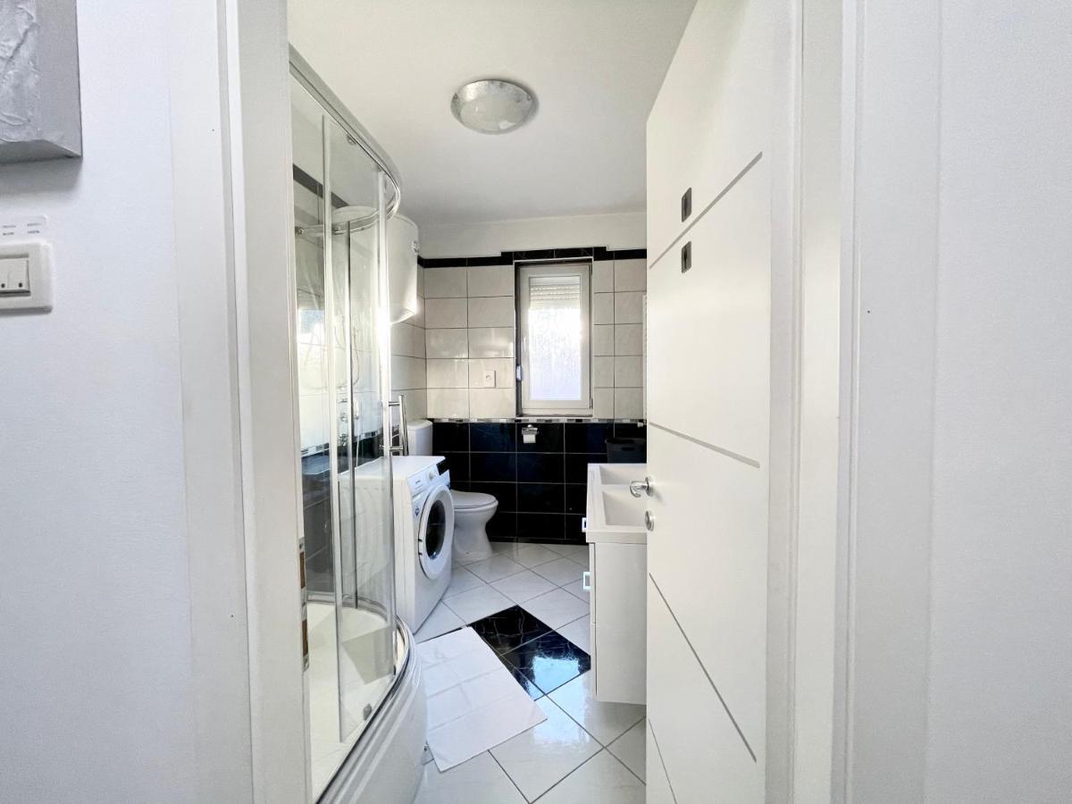 Apartment "Mimoza 1" Self Check-In, Self Check-Out オトチャッツ エクステリア 写真