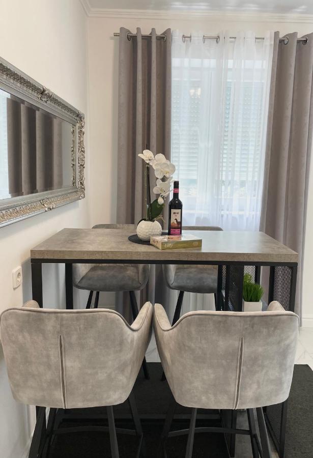 Apartment "Mimoza 1" Self Check-In, Self Check-Out オトチャッツ エクステリア 写真