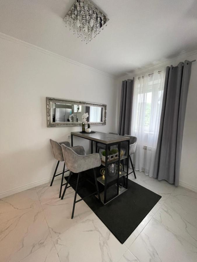 Apartment "Mimoza 1" Self Check-In, Self Check-Out オトチャッツ エクステリア 写真